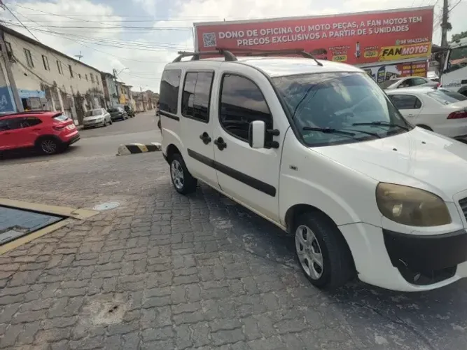 Fiat Doblo Essence 1.8 Flex 16V 5P 2013