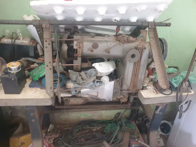 Máquina de custura