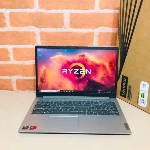 Notebook Lenovo Ryzen 5 7520U/ Ram 8GB/ Ssd 256GB/ Placa AMD Radeon 4GB 