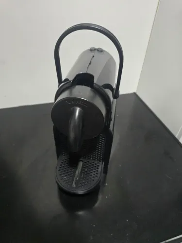 Cafeteira de Cápsula Nespresso