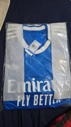 Camiseta real Madrid azul G nova