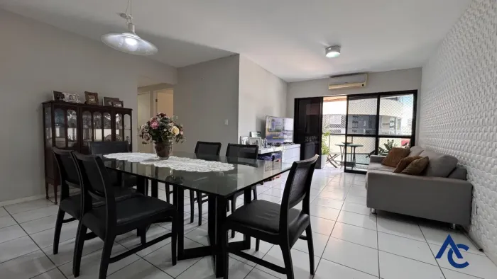 Apartamento á venda com 3 suítes, 2 vagas, 109m², Lazer Completo na Ponta verde!