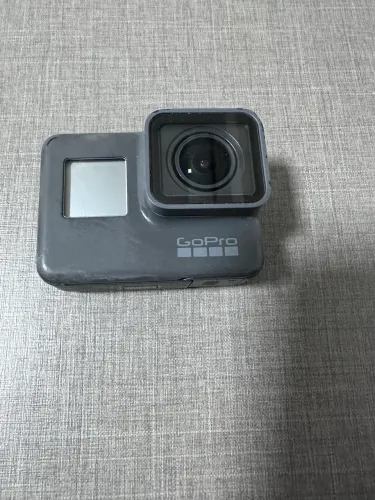 GoPro HERO5 Black + 3 baterias e vários acessórios