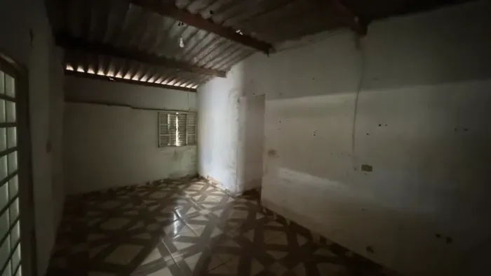 Casa a venda na estrutural setor Oeste