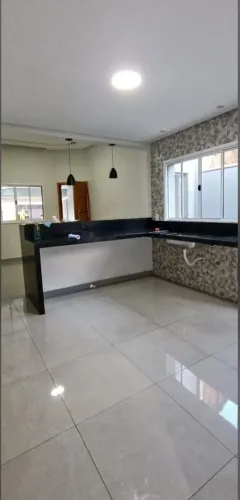 Ótima casa com 2 quartos 120²
