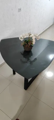 Mesa de jantar de vidro