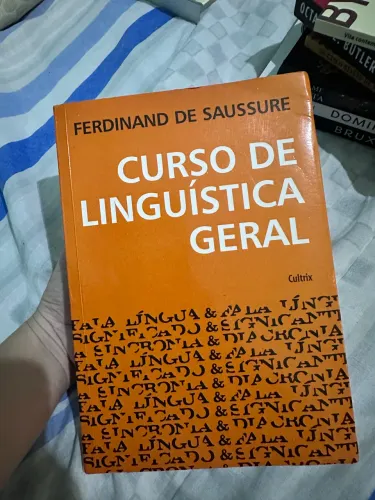 Livro CURSO DE LINGUÍSTICA GERAL