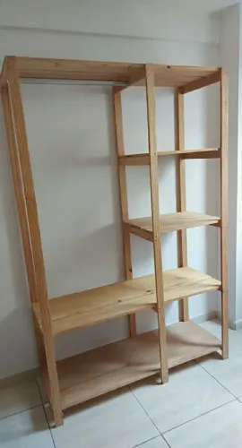 Cabideiro / Arara / Guarda-roupa