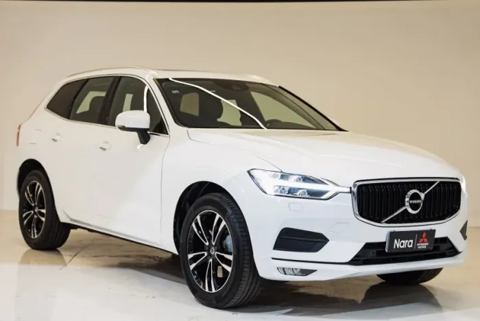 Volvo XC-60 XC 60 D-5 Momentum 2.0 AWD Diesel 5P 2019