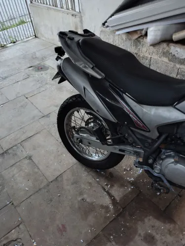 Honda Bros ESD 150 batida