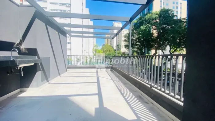 Sobrado em Higienópolis, ao lado do Shopping Patio Higienópolis.