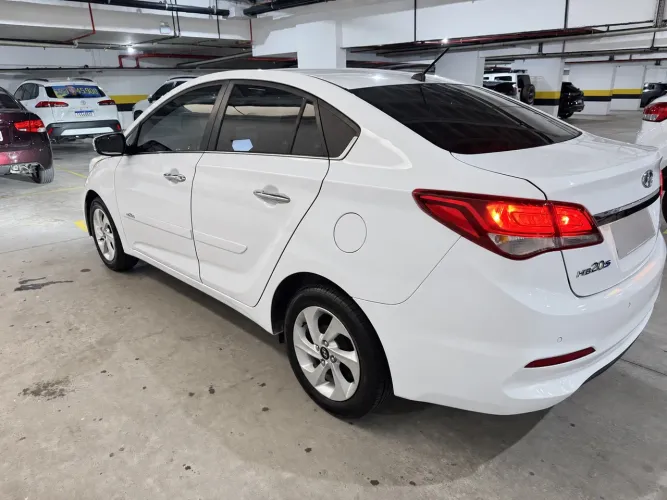 Hyundai HB20S Premium 1.6 Flex 16V Aut. 4P 2016