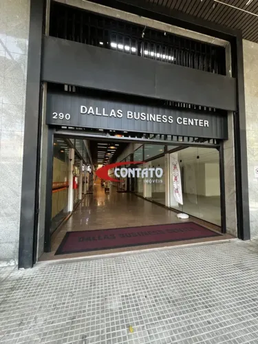 ALUGA / SALA COMERCIAL / 26 m² / 01 BANHEIRO / PRÉDIO COM ELEVADORES / PORTEIRO 24H