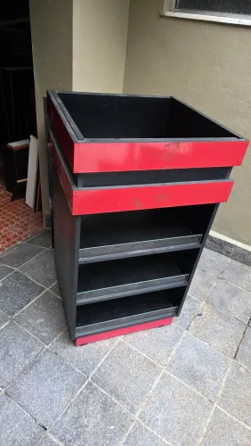 Balcão Expositor de Ofertas para Loja - Móvel Comercial