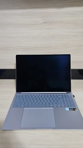 Galaxy Book 4 Edge | 16 polegadas | 16 gb RAM | 512 gb SSD | X Elite | Amoled 2x | Touch