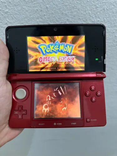 Nintendo 3DS Vermelho Destravado + 200 Jogos instalados + Carregador