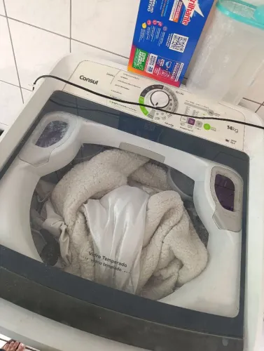 Máquina de Lavar 15 kilos nunca foi pro concerto funciona perfeitamente ótima qualidade 