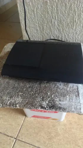 Vendo ps3 super slim desbloqueado