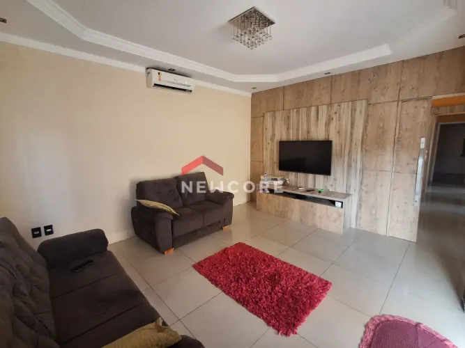 Casa em Travessa Vicente Paschoarelli - Vila Carmem - Bauru/SP
