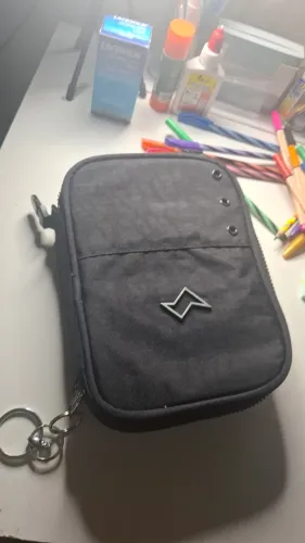Estojo para material escolar