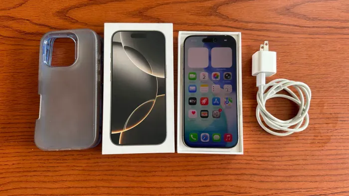 iPhone 16 pro seminovo 256GB