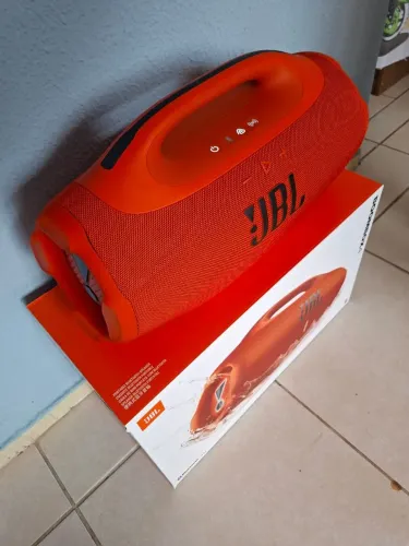 JBL BOOMBOX 4 NA COR LARANJA DE 210W RMS LACRADA//TIRADA DA CAIXA APENAS PARA FOTOS....