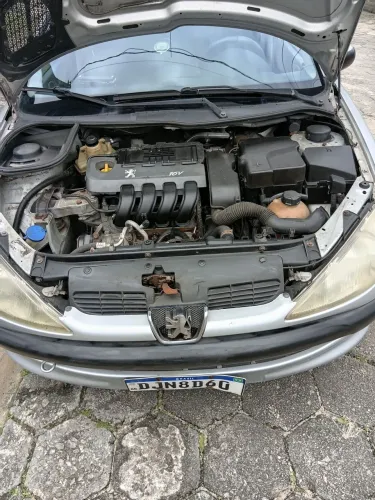 Peugeot 206 Selection/ Sensation 1.0 16V 3P 2004
