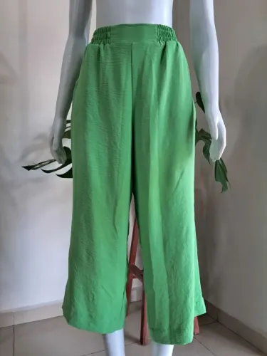 Calça pantacurt feminina