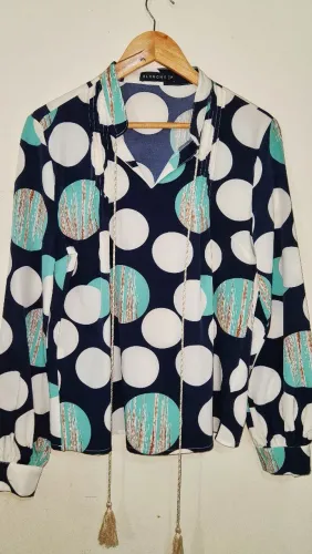 Camisa social Blanche F manga longa social tamanho M