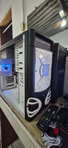 Computador  para trabalho e jogos leves