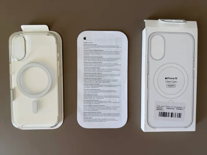 Capa original Apple transparente com MagSafe para iPhone 16