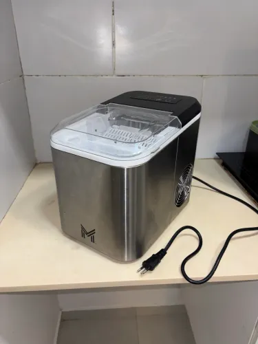 Máquina de Gelo 15kg/dia Members Mark - Seminova, apenas 5 dias de uso