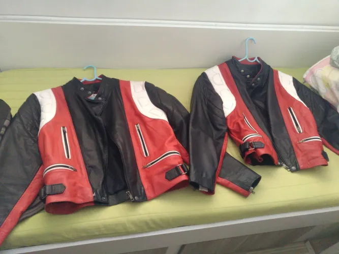 COURO  legítimo TINA BRUNELLI 400 cada