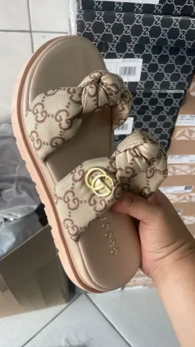 Sandália Gucci