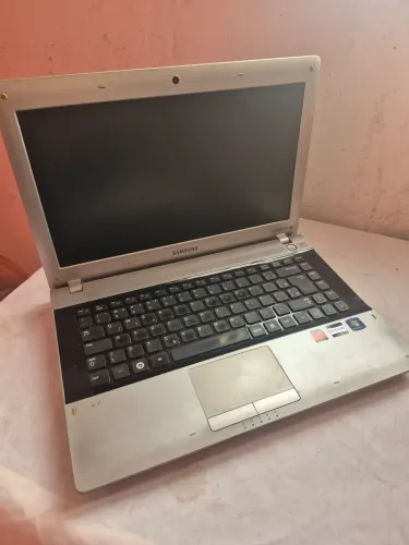 Notebook Samsung 415 4GB 240 SSD W7B
