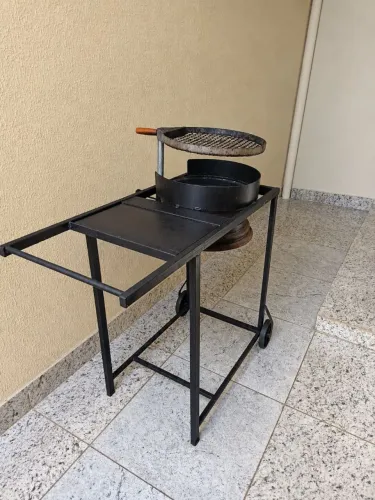 Churrasqueira carrinho