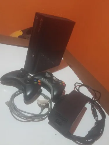 XBOX 360 COMPLETO 2 CONTROLES OPORTUNIDADE