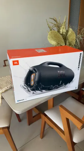 JBL Boombox 4 lacrada com nota fiscal