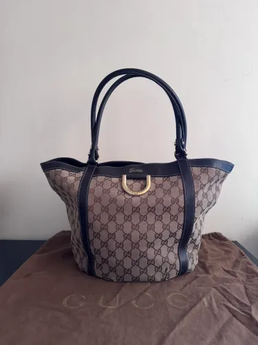 Bolsa Tote Gucci GG em canvas e couro marrom vintage