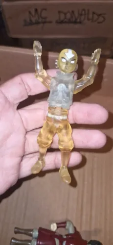 Figura colecionável do personagem Aang da série Avatar: A Lenda de Aang