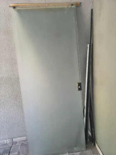 Porta de vidro temperado com película fosca/jateada 2,13x85