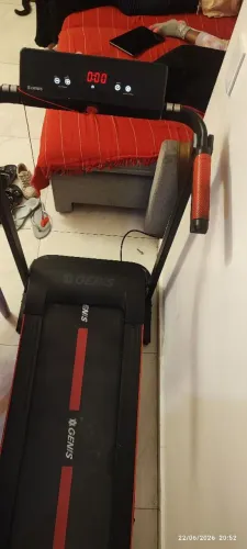 Vende-se esteira pouco tempo de uso marca Genis 10 velocidades