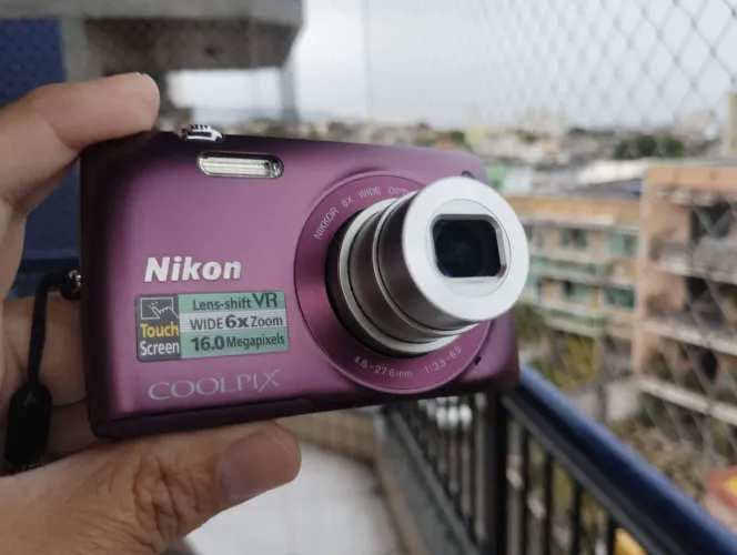Câmera Digital Nikon Coolpix S4300 16mp Touch Screen Zoom Óptico 6X Violeta - Muito Nova!!