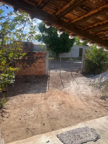 Vendo casa com lote amplo em nova rosalandia (Tocantins)