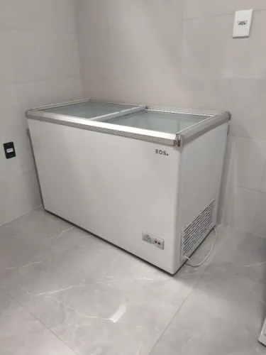 FREEZER HORIZONTAL DUPLA AÇÃO 320 LITROS MARCA EOS (Preço baixo pra vender rápido)