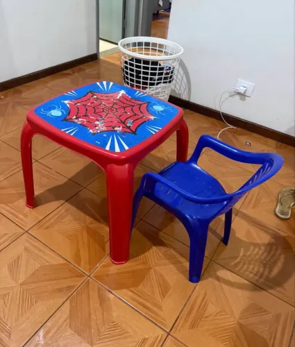 Mesa + cadeira infantil