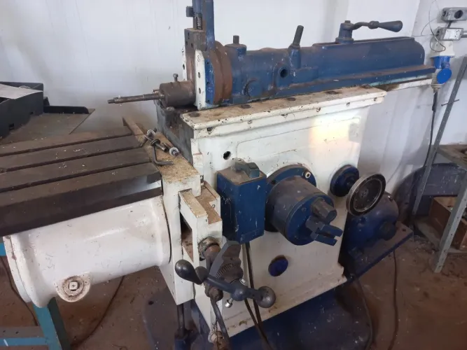 VENDO PLAINA LIMADORA USADA MAQUINA DE USINAGEM