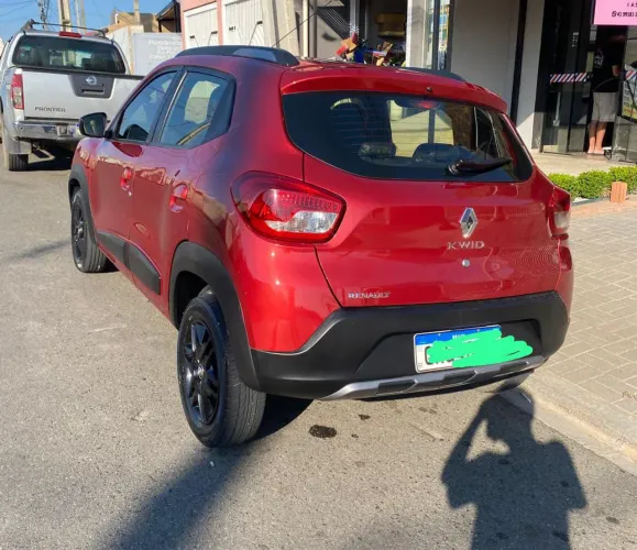 Renault Kwid Outsider 1.0 Flex 12V 5P Mec. 2020