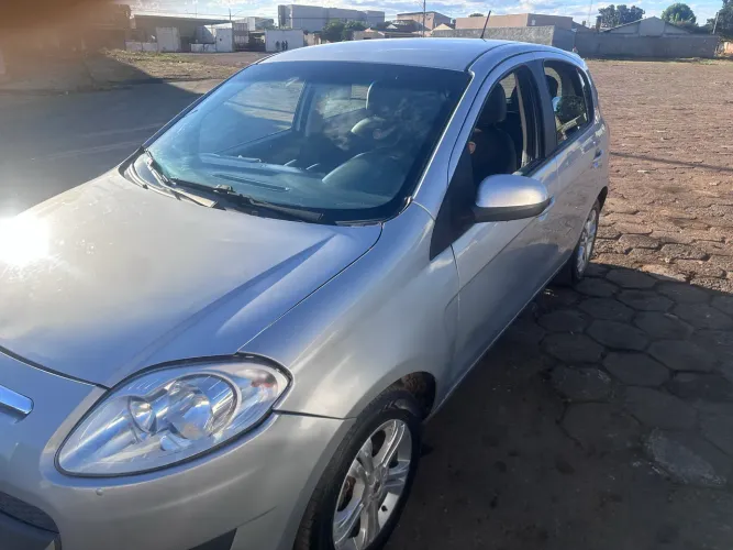 Fiat Palio Essence 1.6 Flex 16V 5P 2013