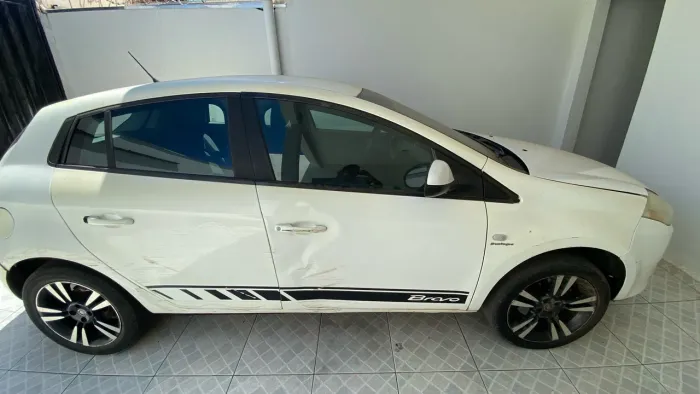 Fiat Bravo Essence Dualogic 1.8 Flex 16V 5P 2012